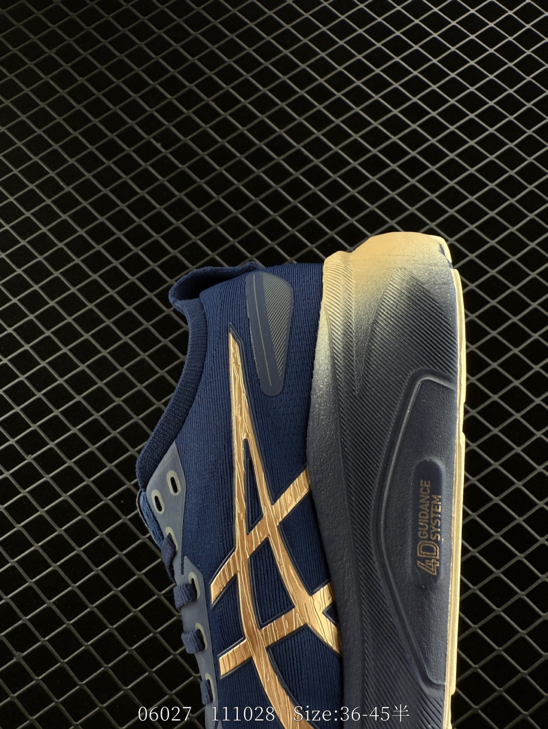 ASICS  GEL-KAYANO 31 PLATINUM