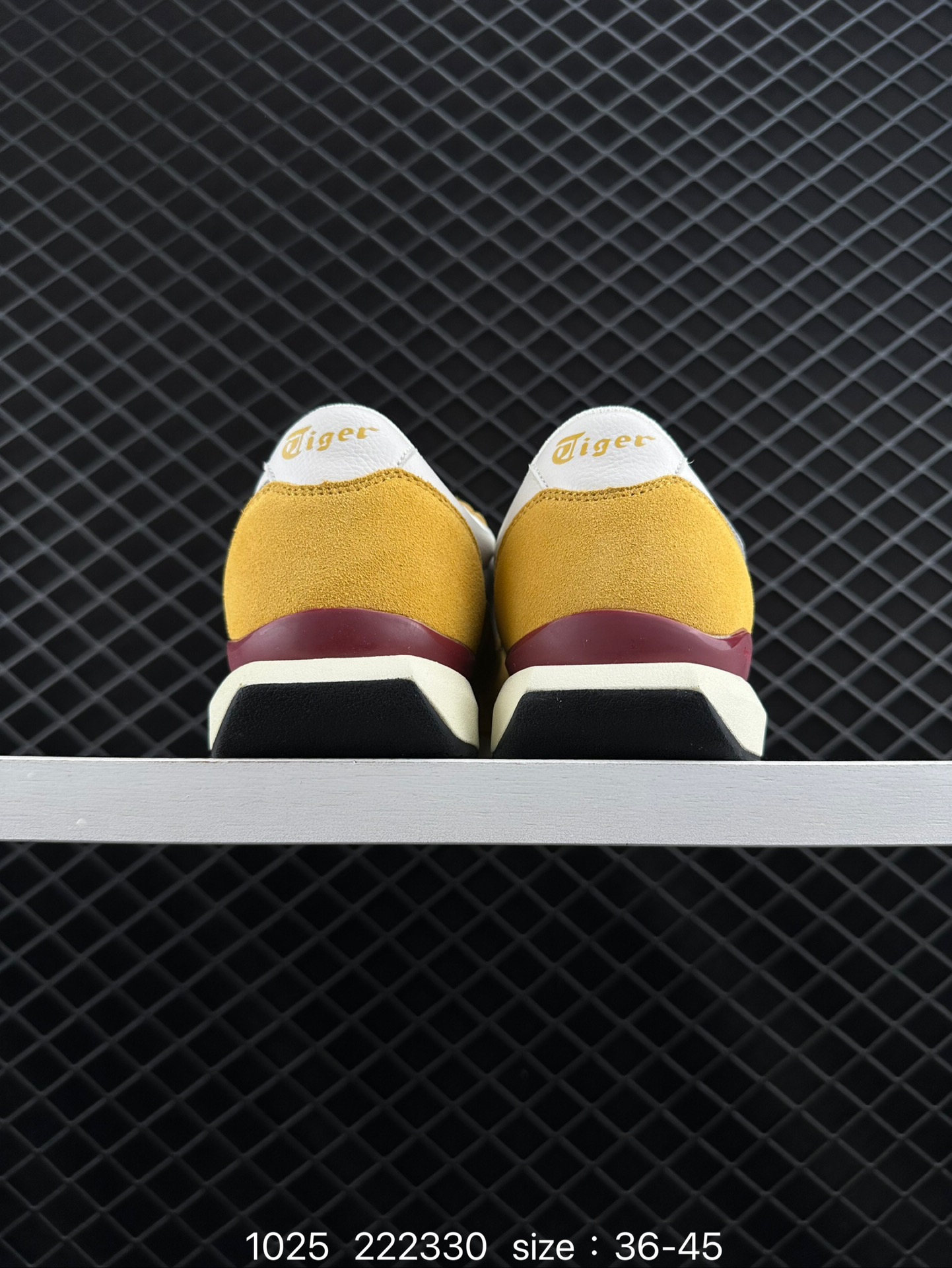 Asics Onitsuka Tiger Ultimate 81 EX