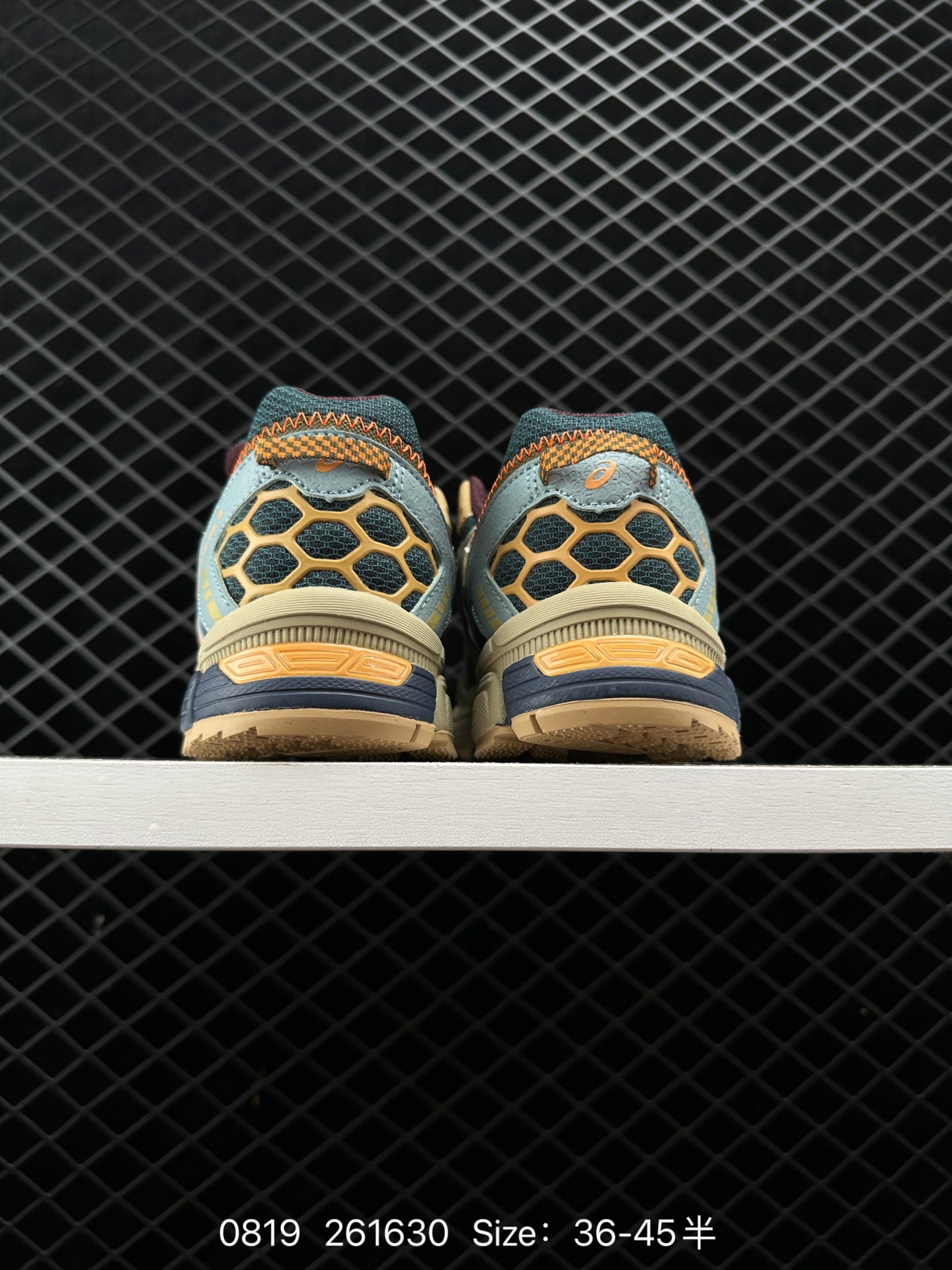 ASICS   GEL-KAHANA 8