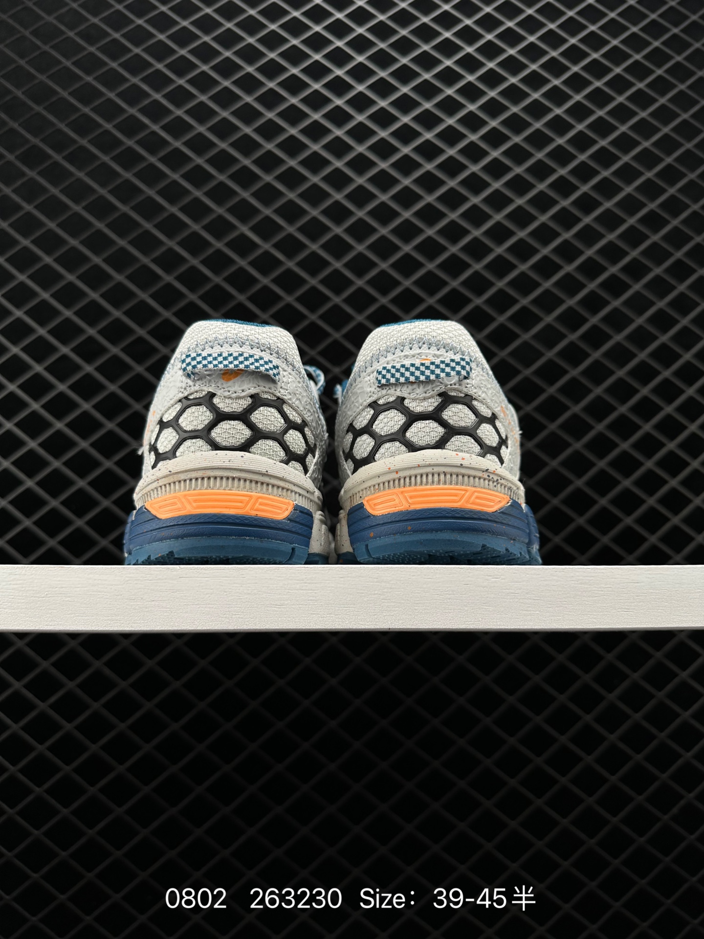 ASICS   GEL-KAHANA 8