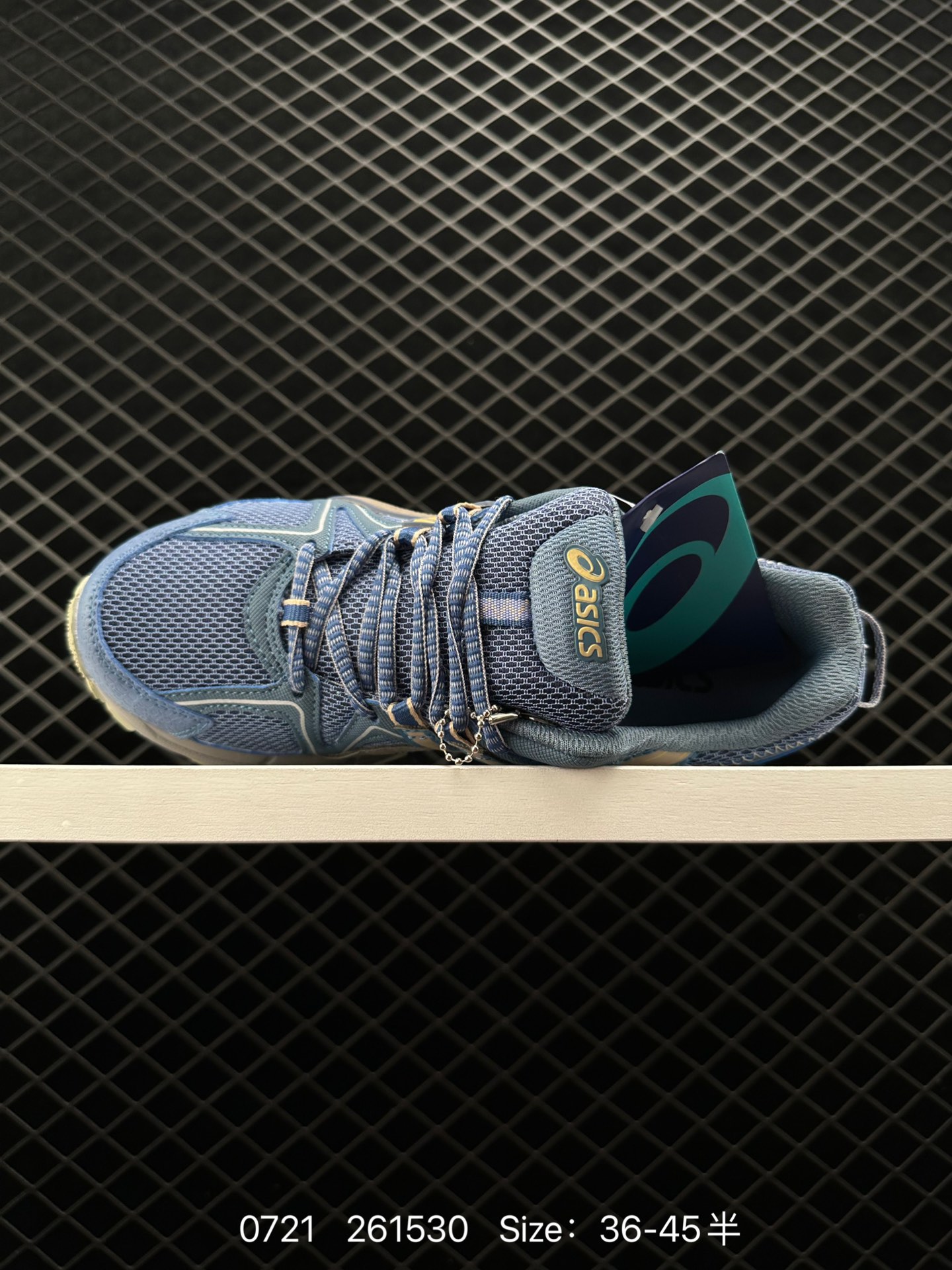 ASICS   GEL-KAHANA 8