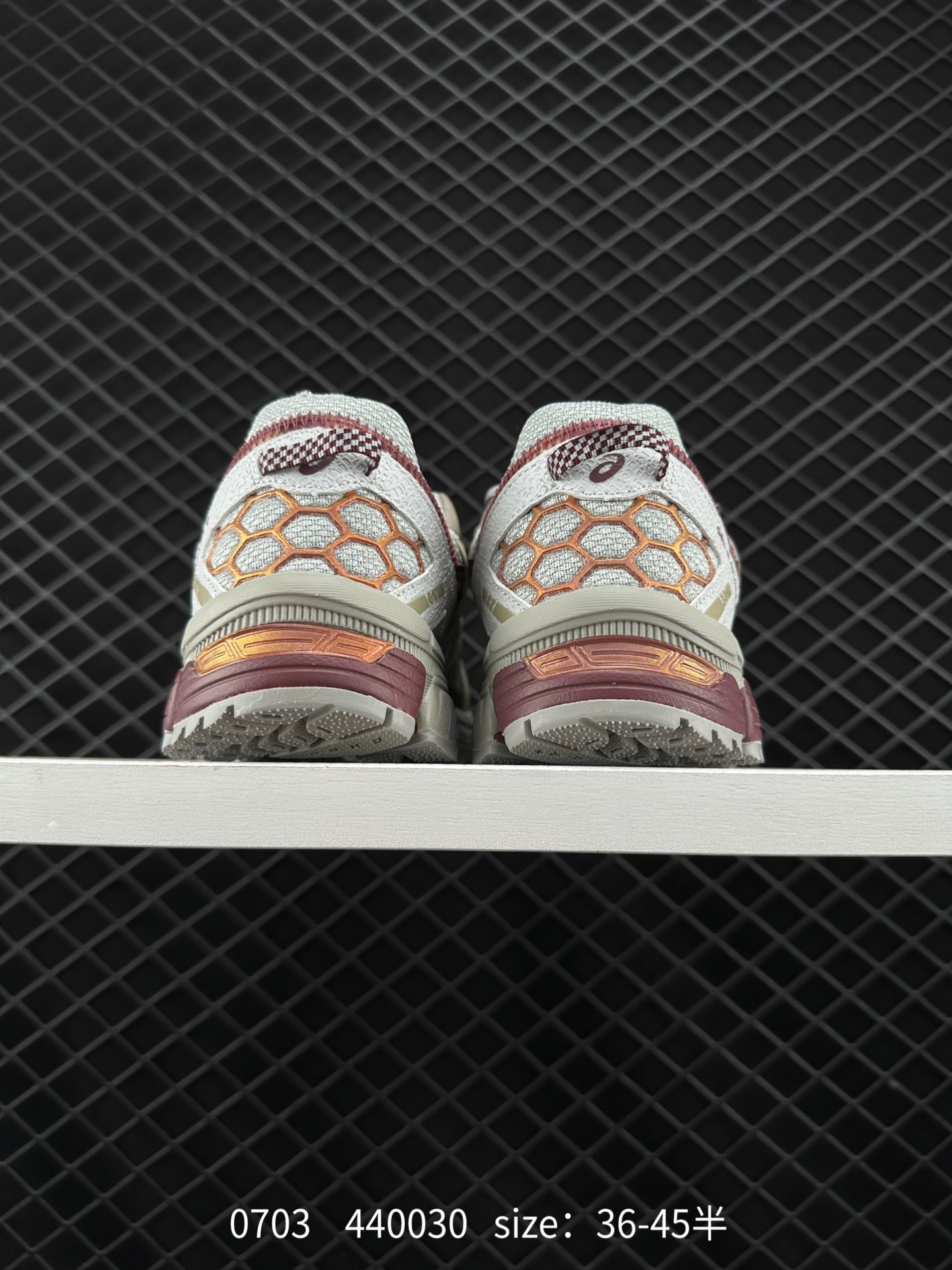 ASICS   GEL-KAHANA 8