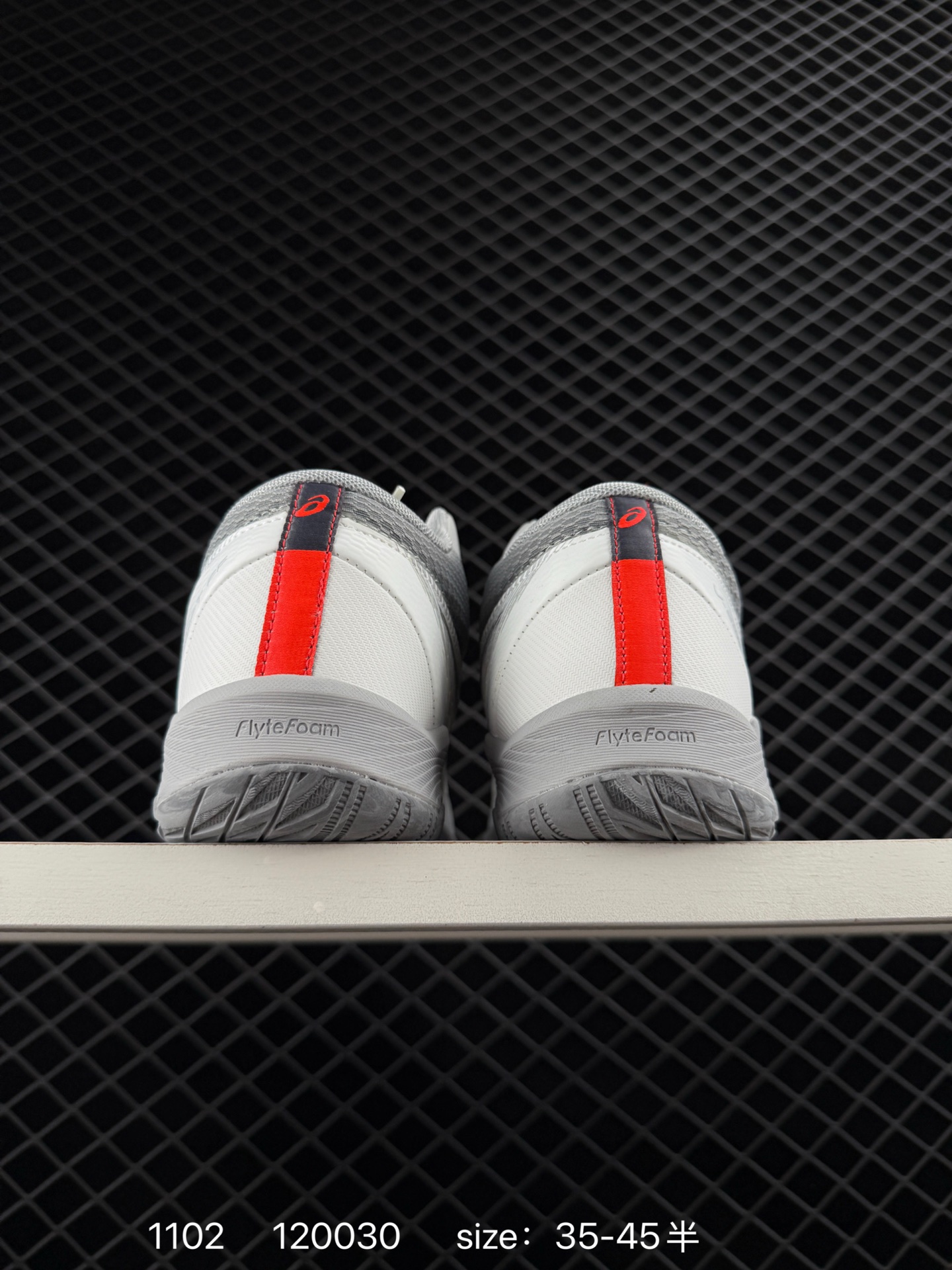 Asics  V-SWIFT FF MT 4