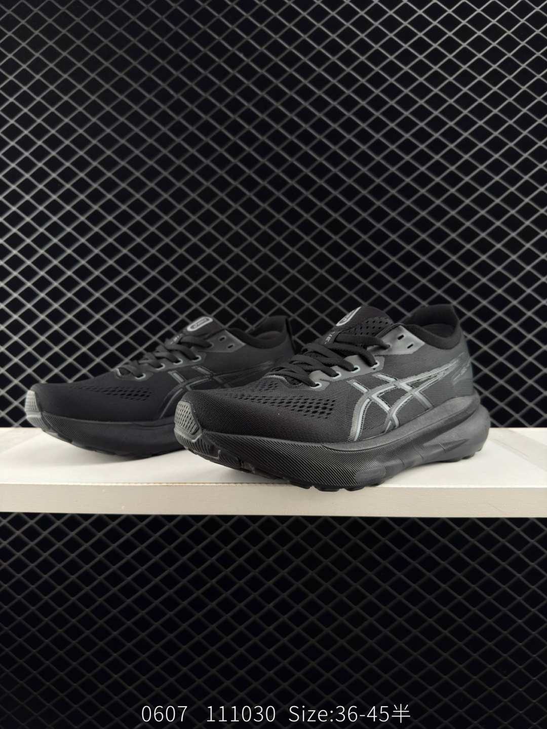 ASICS  GEL-KAYANO 31 PLATINUM