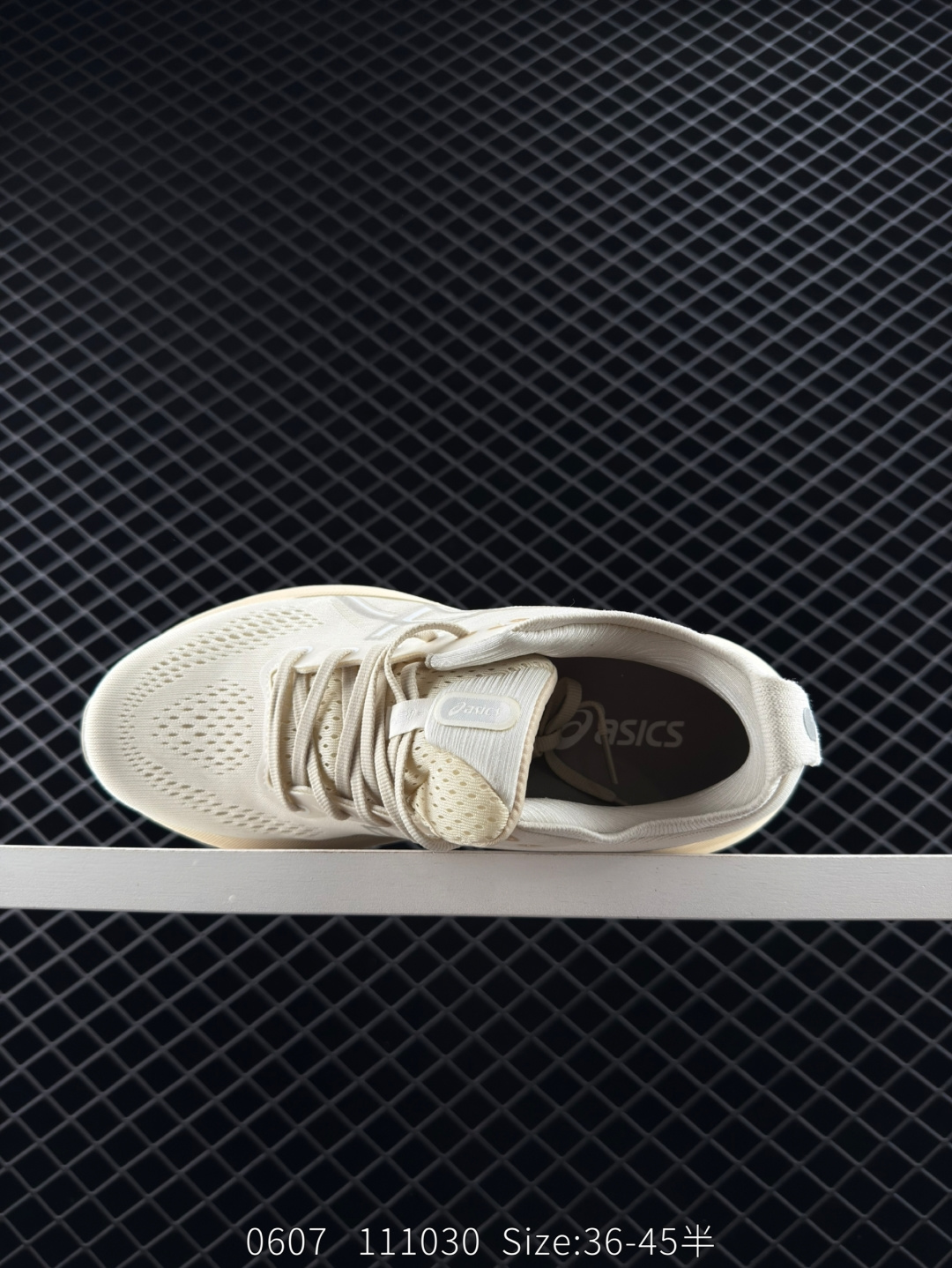 ASICS  GEL-KAYANO 31 PLATINUM