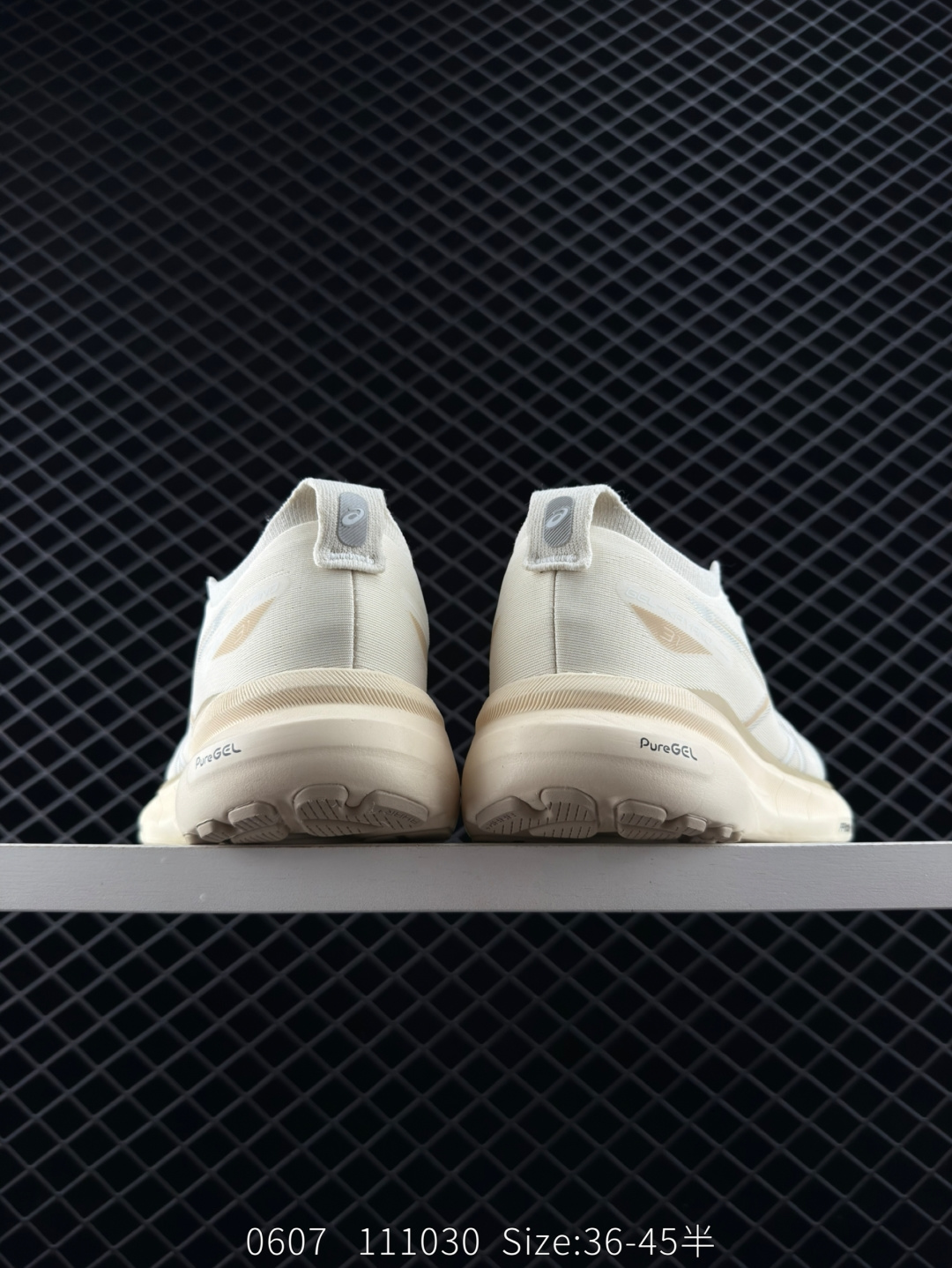 ASICS  GEL-KAYANO 31 PLATINUM