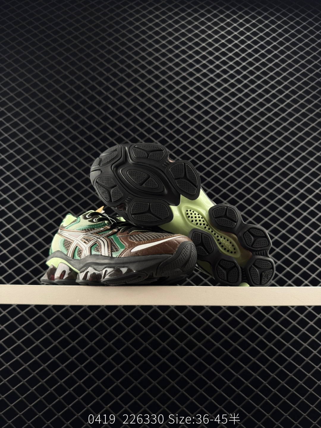 ASICS Gel-Quantum Kinetic”Mid Grey Pure Silver“