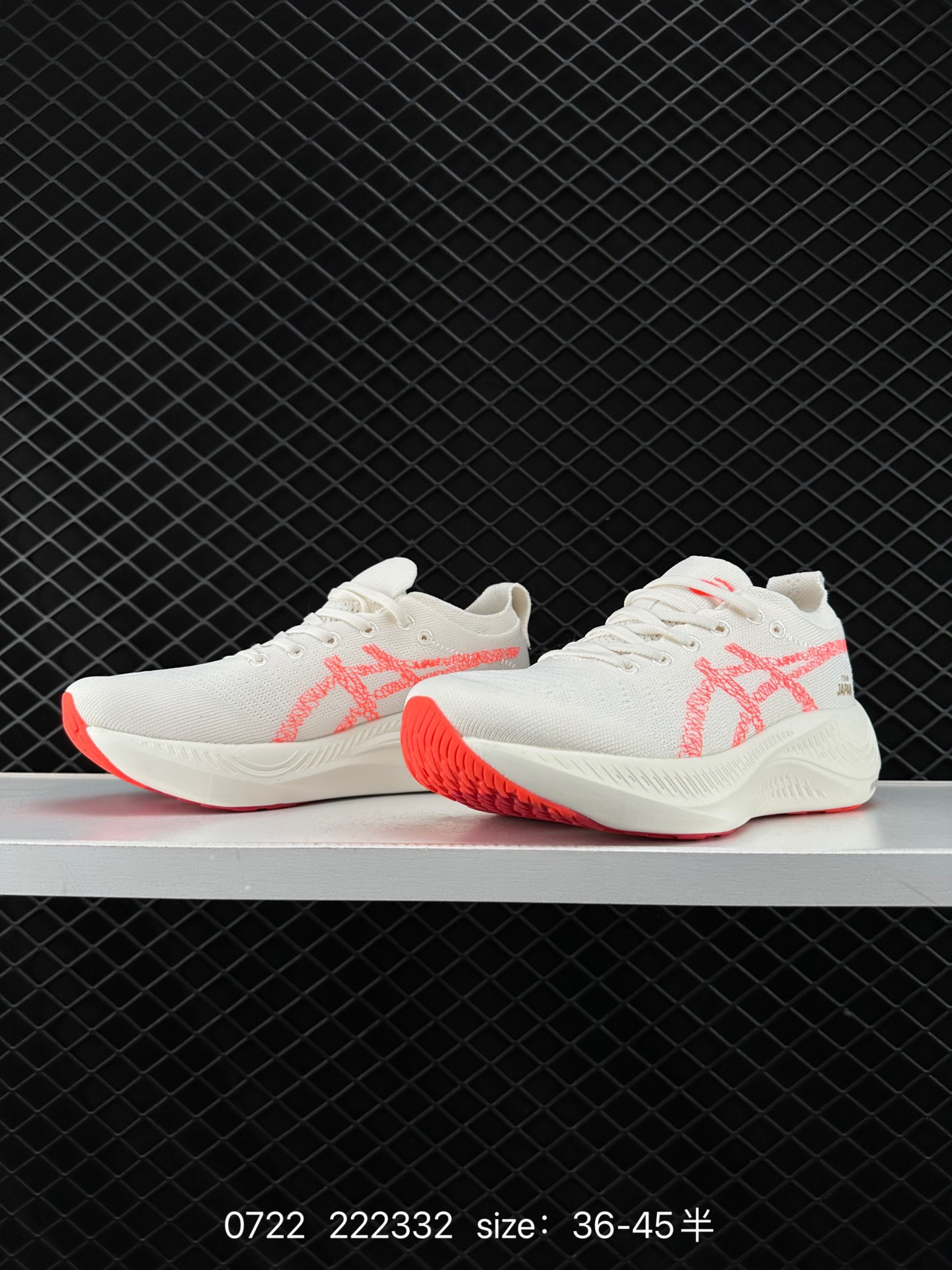 Asics  NIMBUS MIRAI PARIS