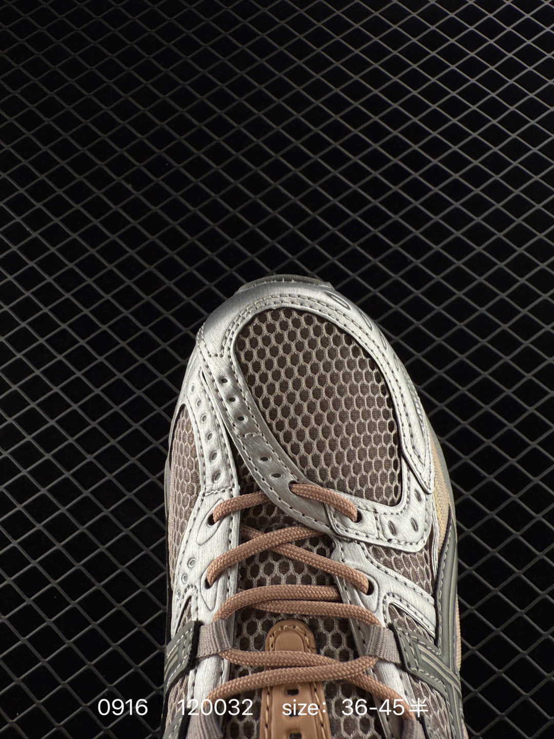 ASICS Gel-Nimbus 10.1”Piedmont Grey“