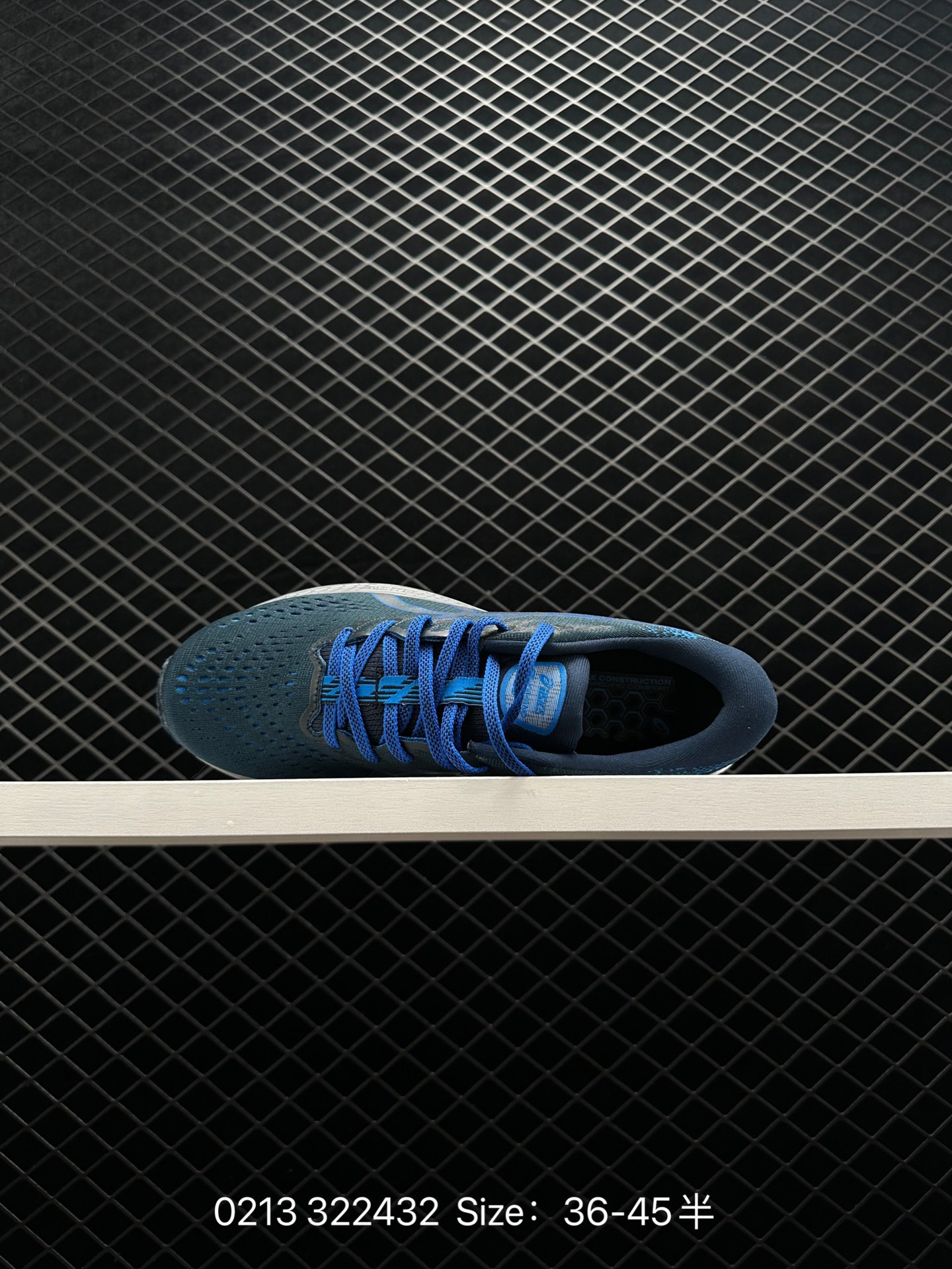 ASICS  Gel-Kayano 28