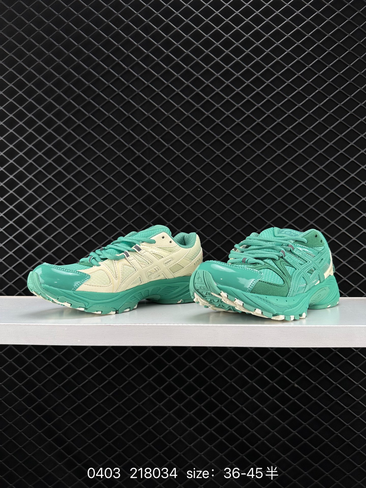 ASICS   GEL-KAHANA TR