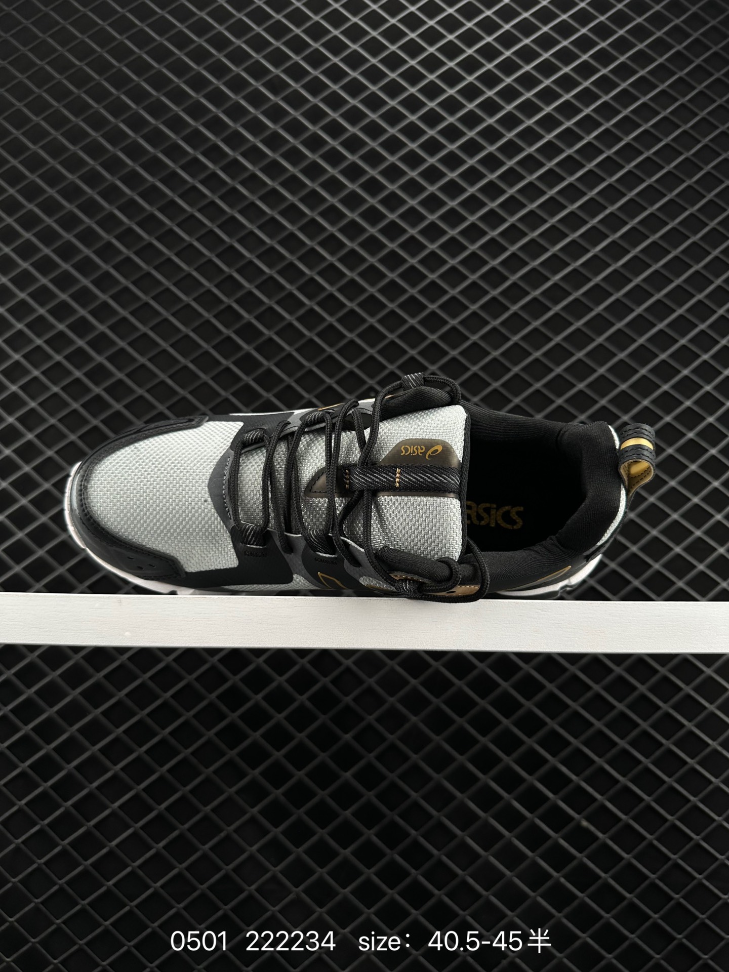 ASICS  GEL-Quantum 180 XHU 4