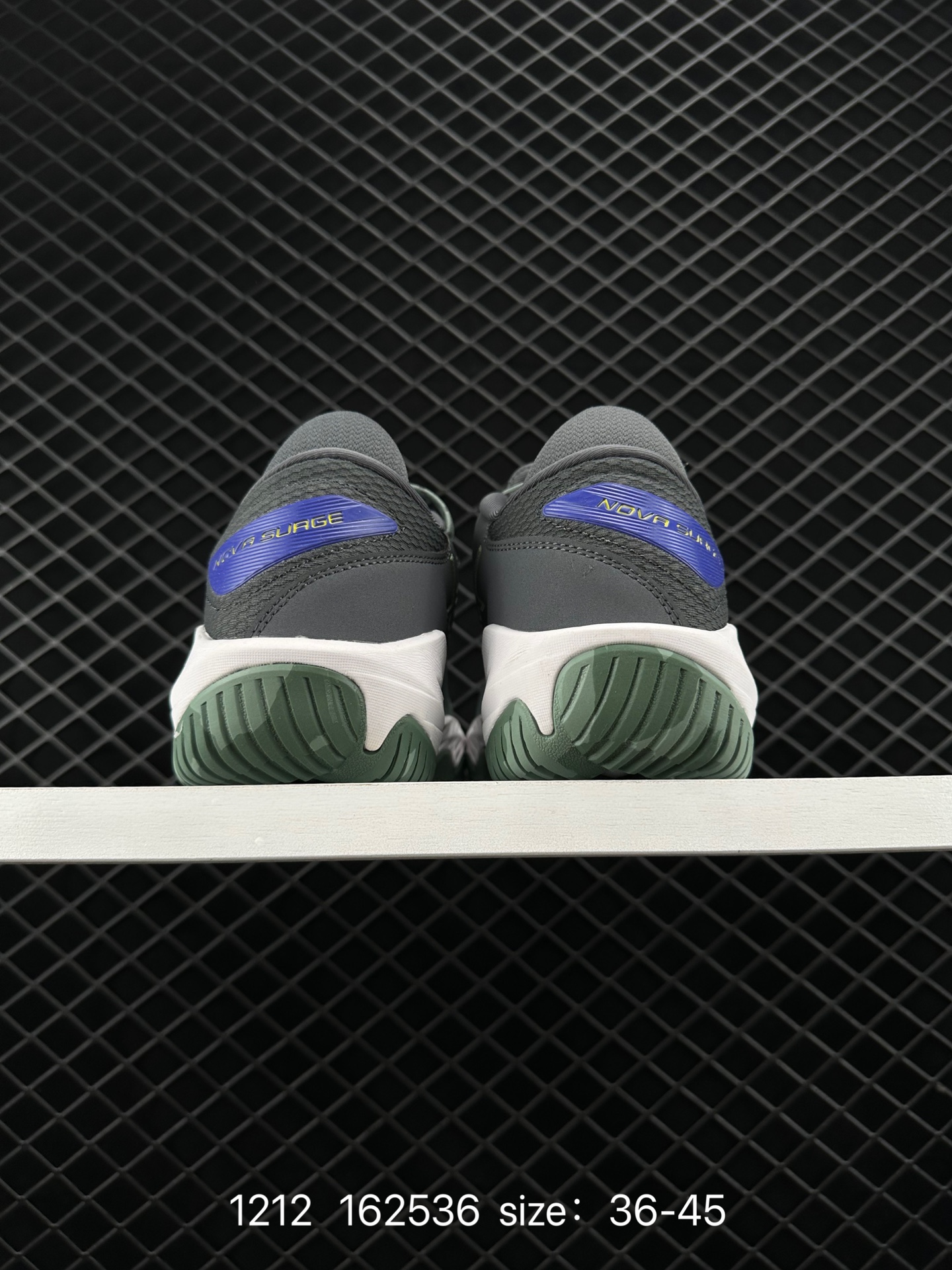 asics Nova Surge LOW