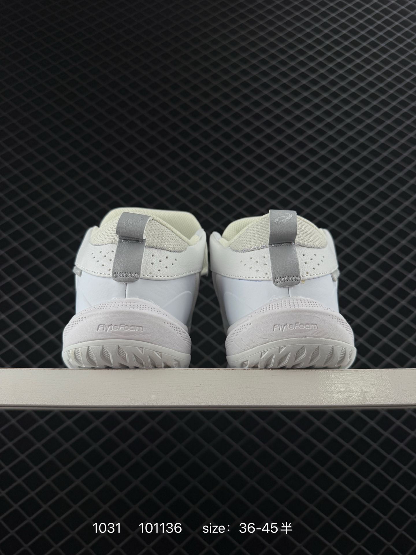 ASICS NETBURNER BALLISTIC FF 4