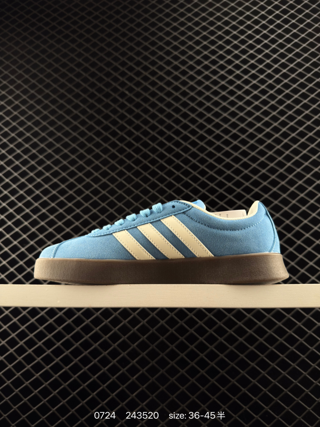 Adidas CourtVI Classic