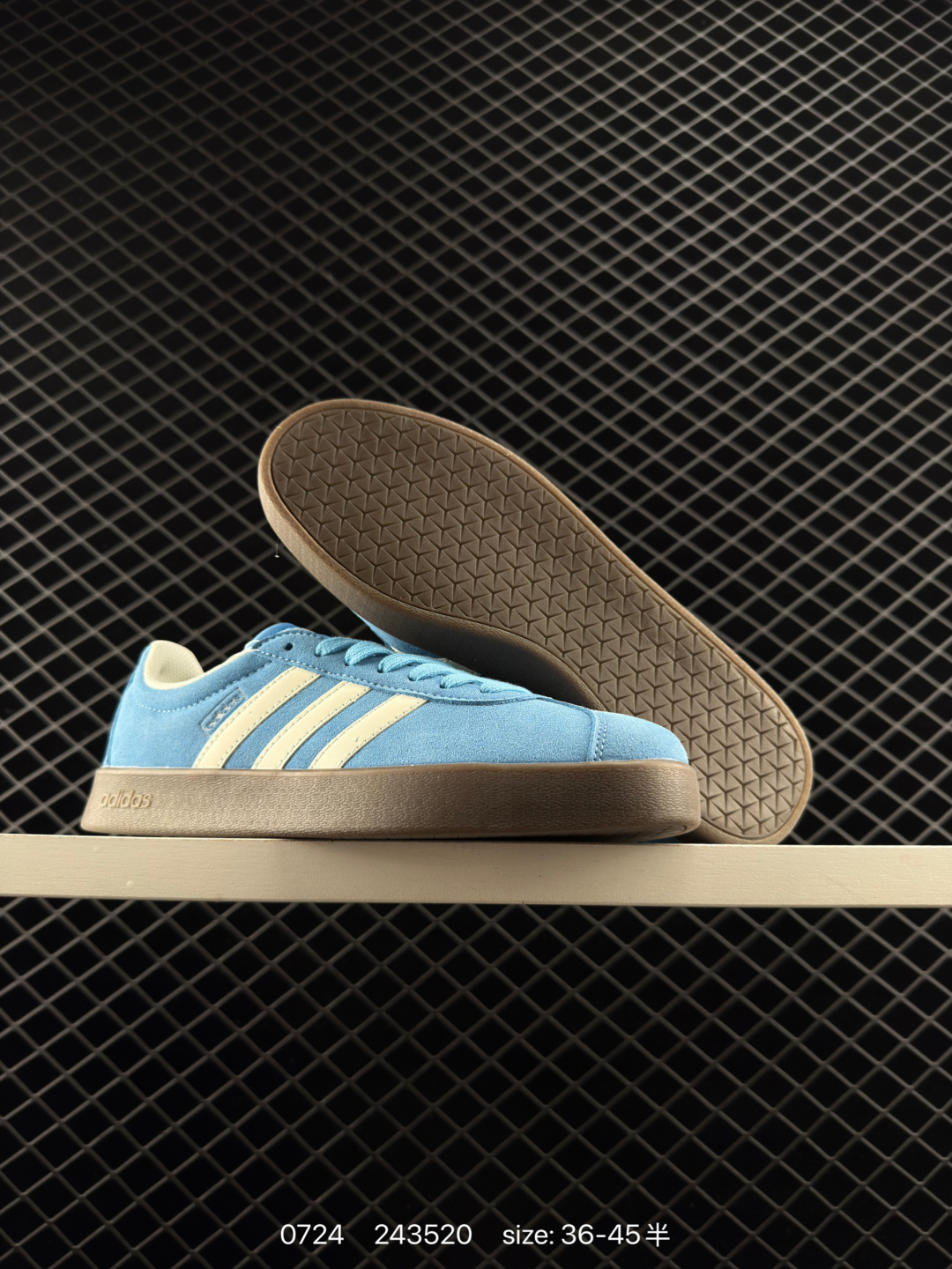Adidas CourtVI Classic