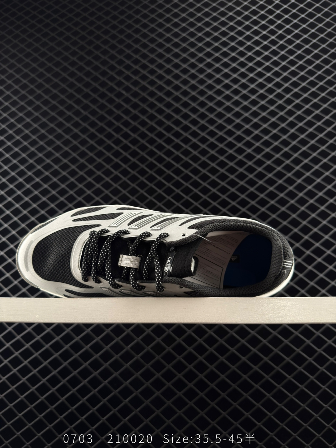 adidas   ADIZERO ARUKU