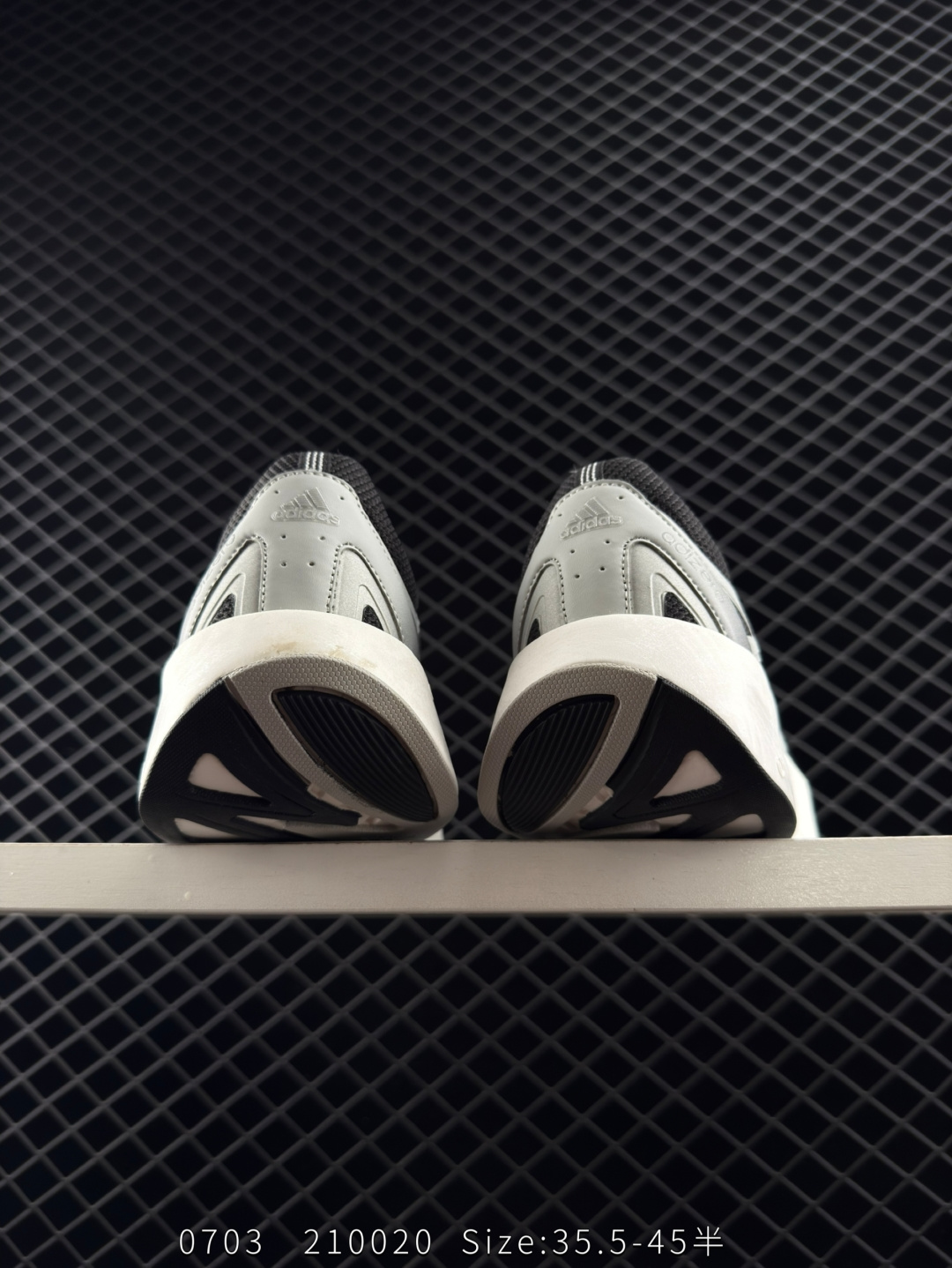 adidas   ADIZERO ARUKU