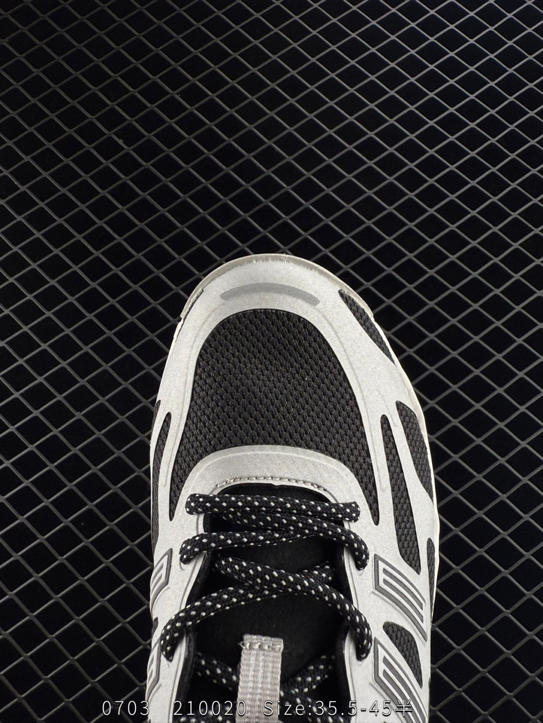 adidas   ADIZERO ARUKU