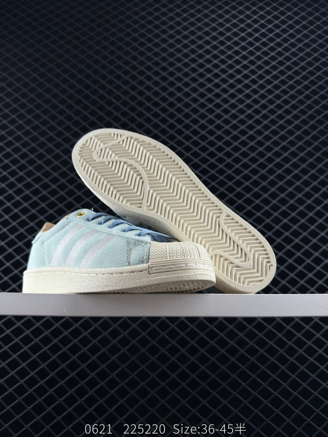 Adidas  Originals Superstar 82