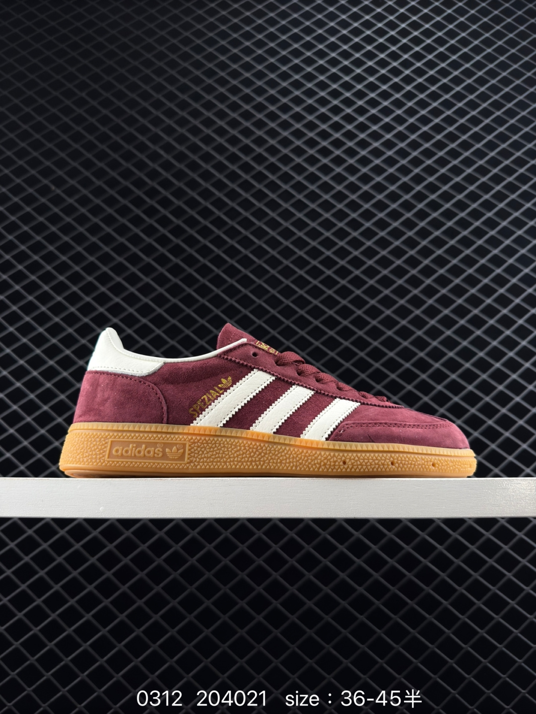 adidas originals HANDBALL SPEZIAL Shadow Rot OFF-WHITE adidas originals HANDBALL SPEZIAL Shadow Rot OFF-WHITE