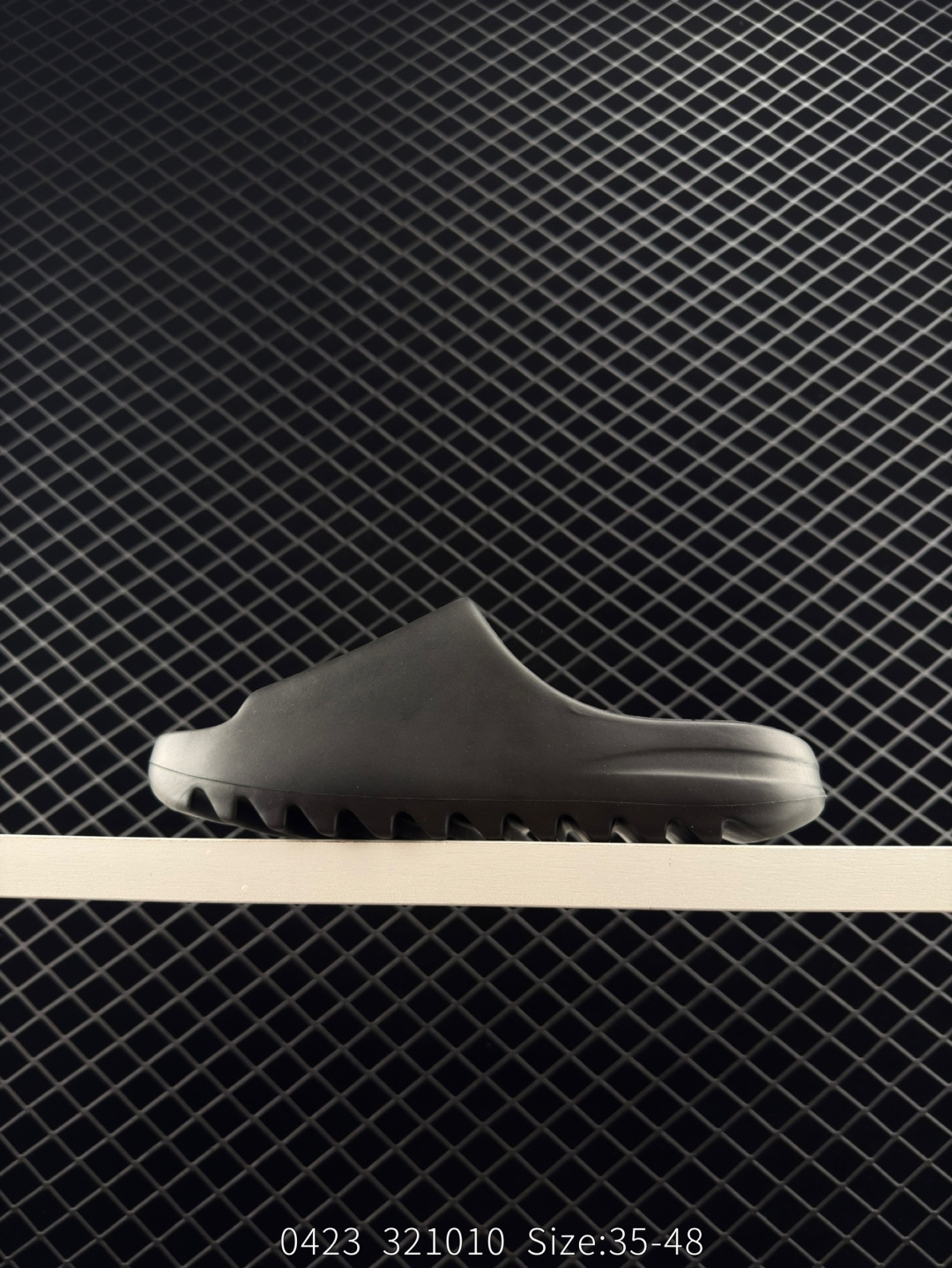 Adidas Yeezy Slide “Onyx”