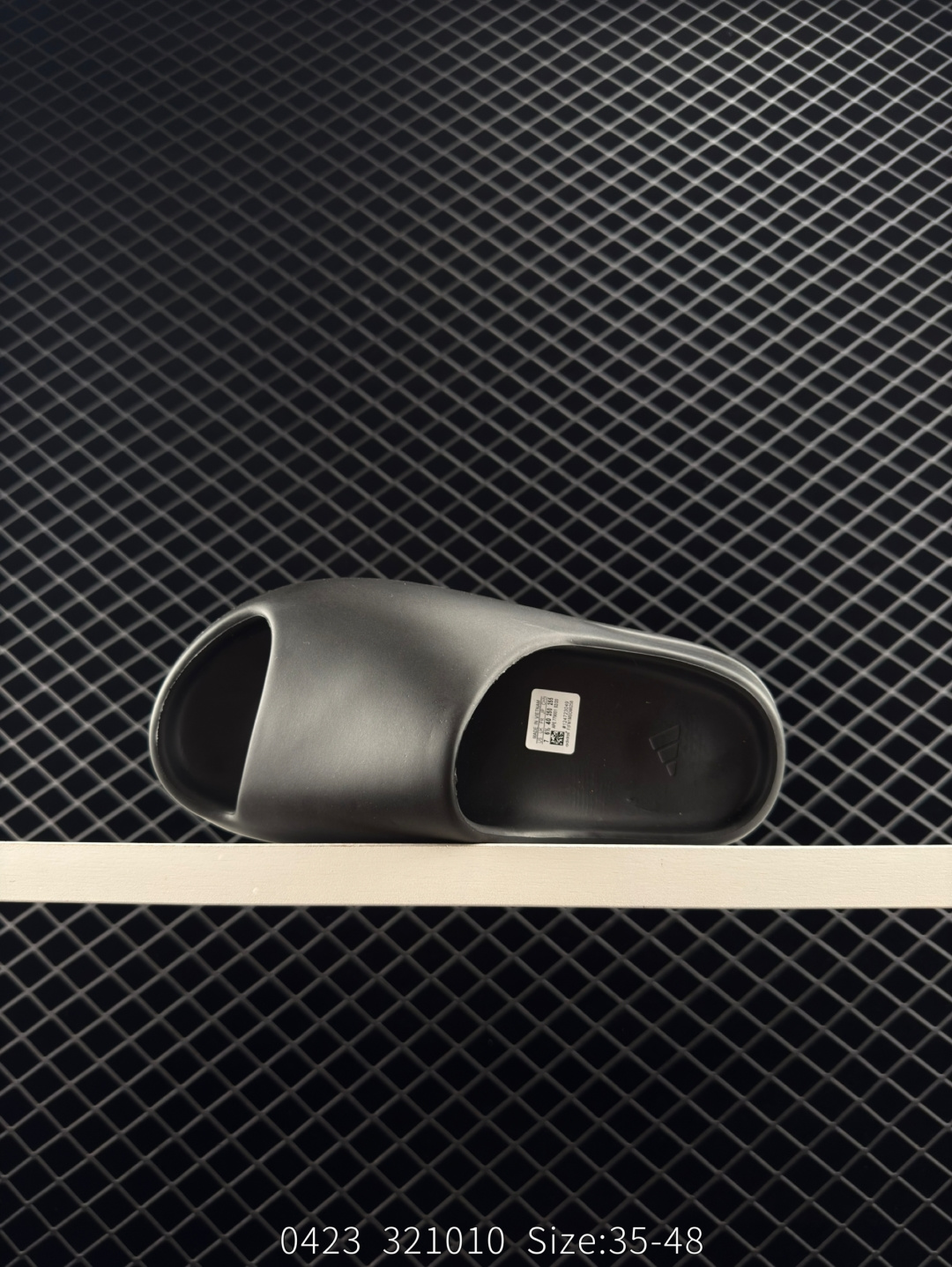 Adidas Yeezy Slide “Onyx”