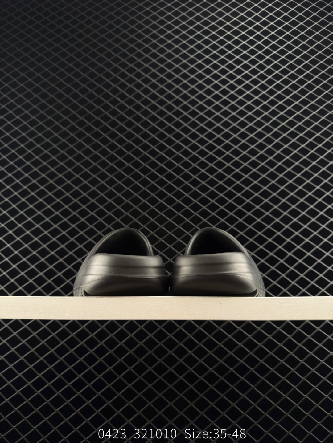 Adidas Yeezy Slide “Onyx”