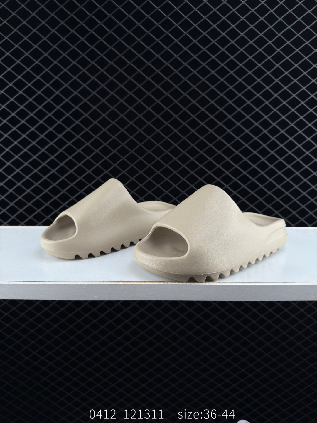 Adidas Yeezy Slide “Onyx”