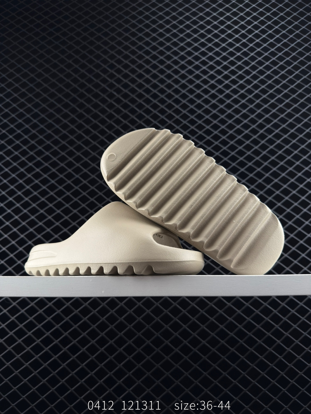 Adidas Yeezy Slide “Onyx”