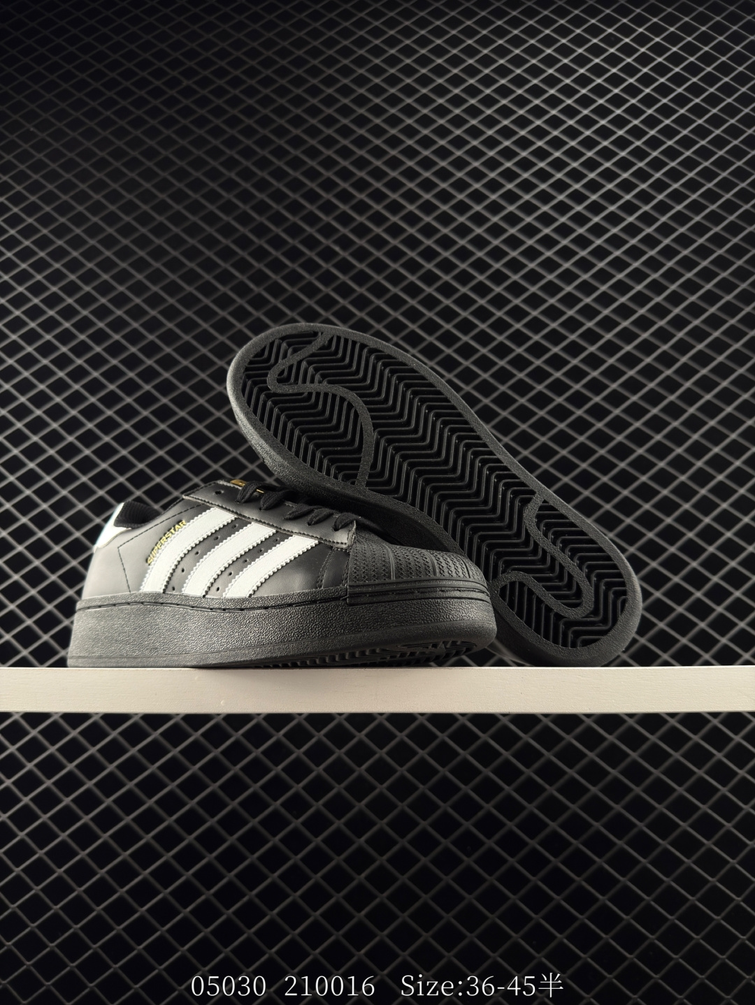 Adidas Originals Superstar XLG