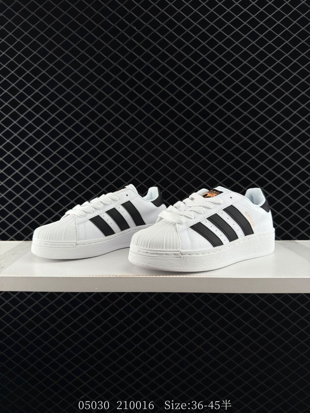 Adidas Originals Superstar XLG