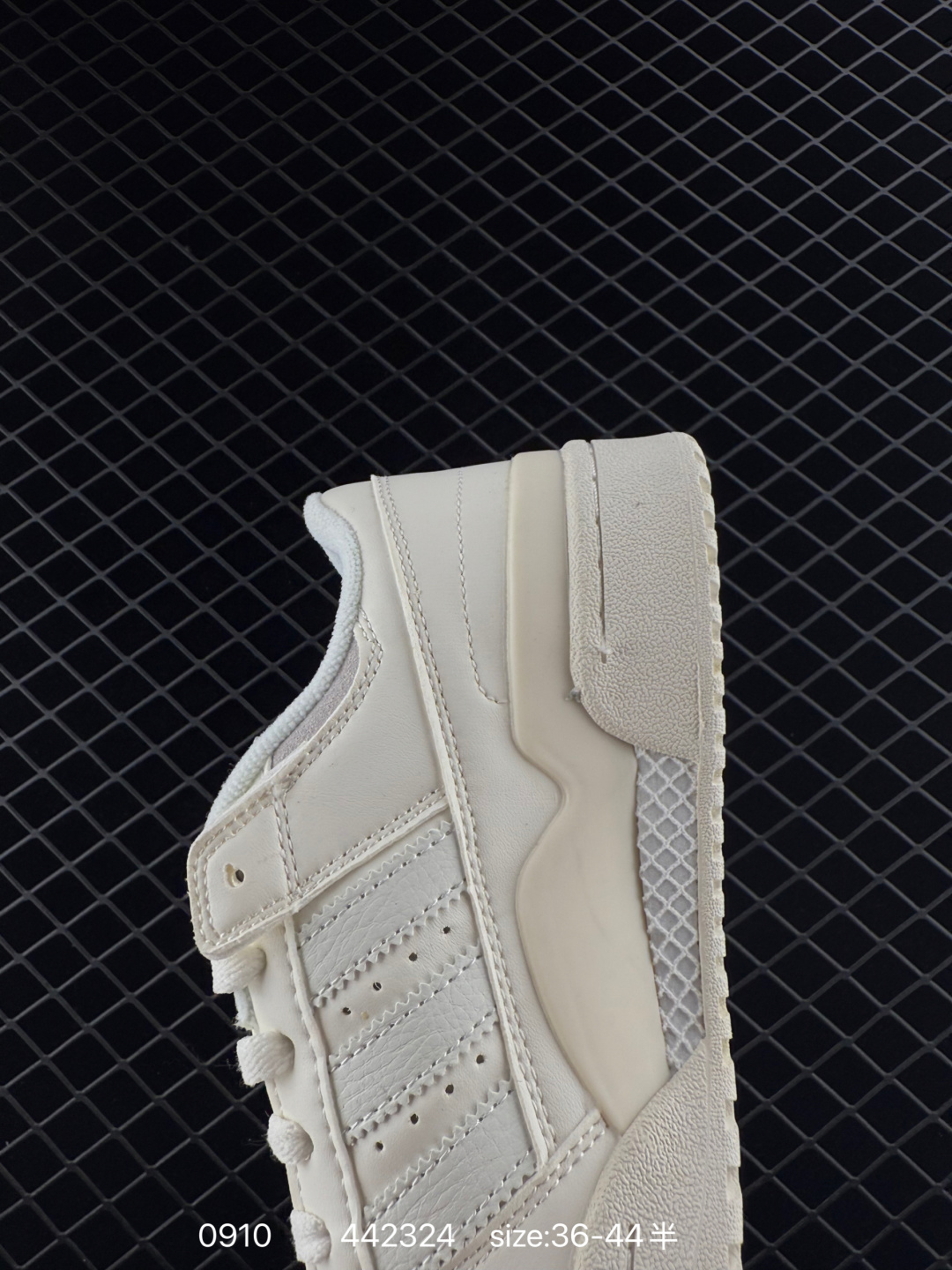 Adidas originals  FORUM LOW CL AD84