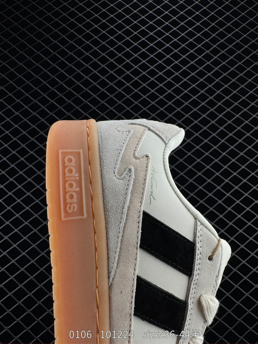 adidas WCARD ADV