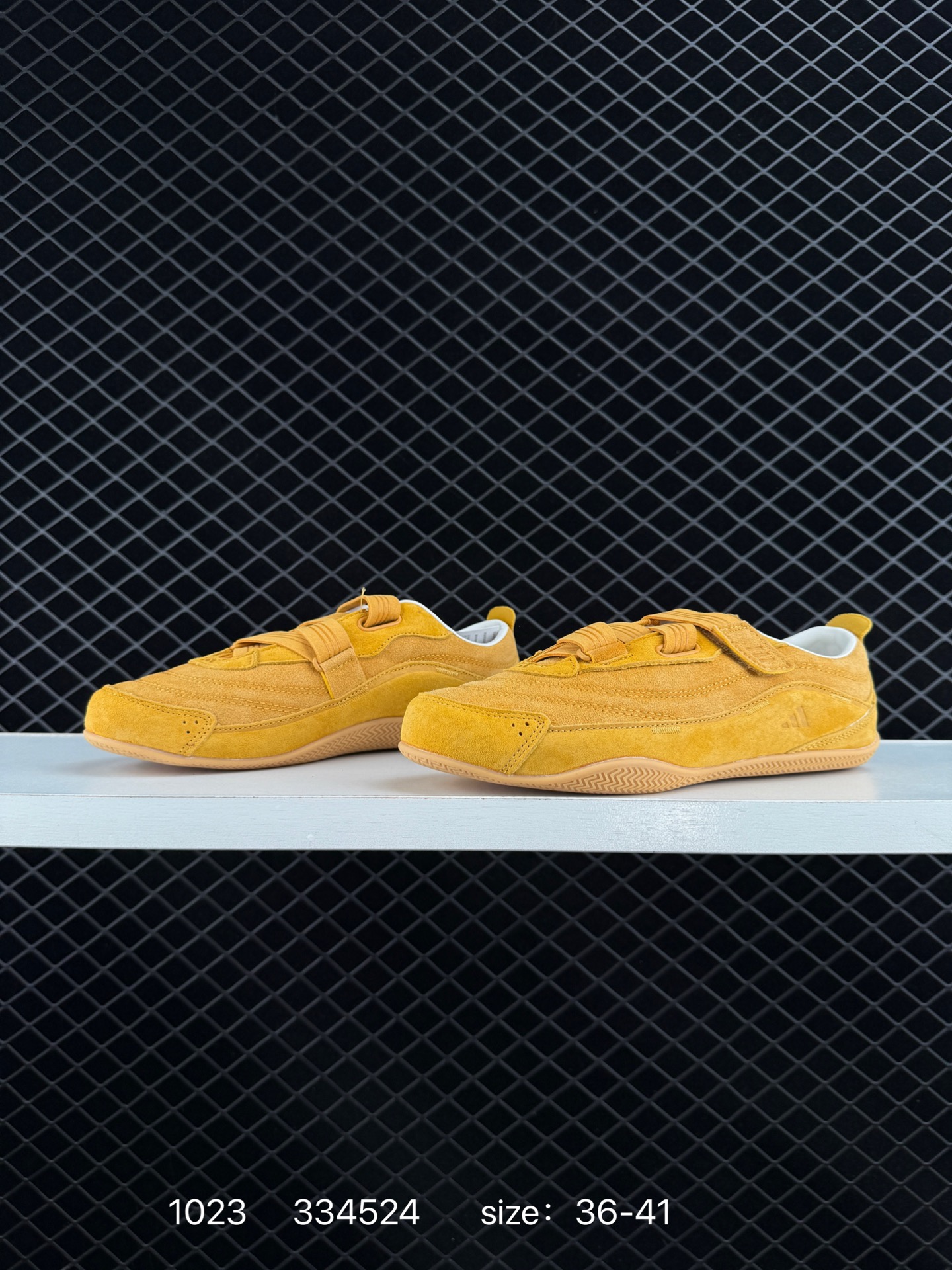 ADIDAS   FOS URBAN REVERIE