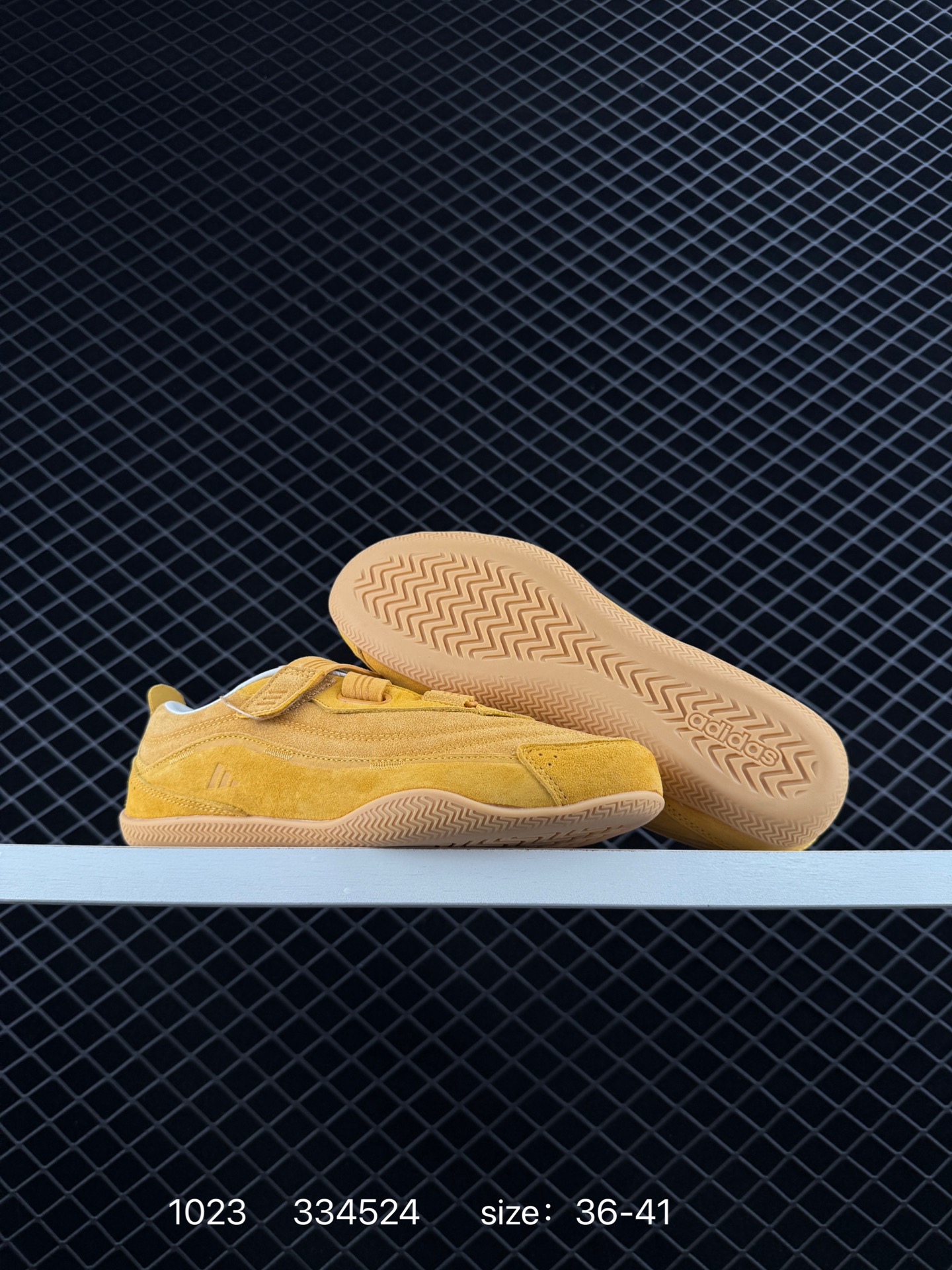 ADIDAS   FOS URBAN REVERIE