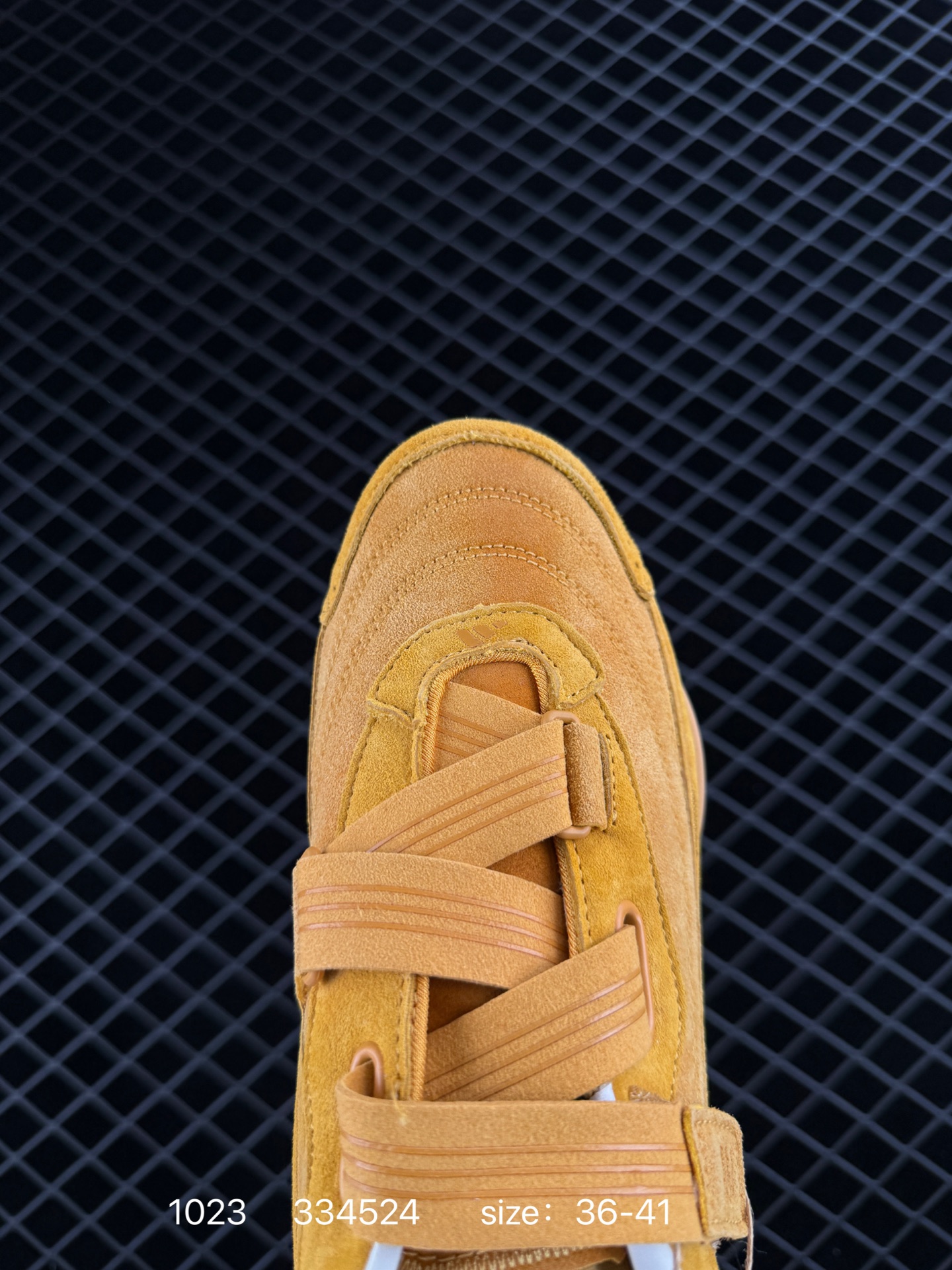 ADIDAS   FOS URBAN REVERIE