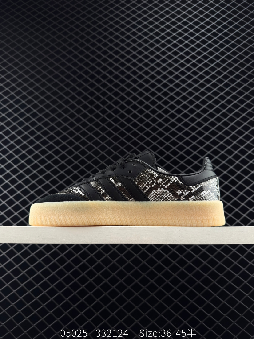 Adidas  PNS Superstar