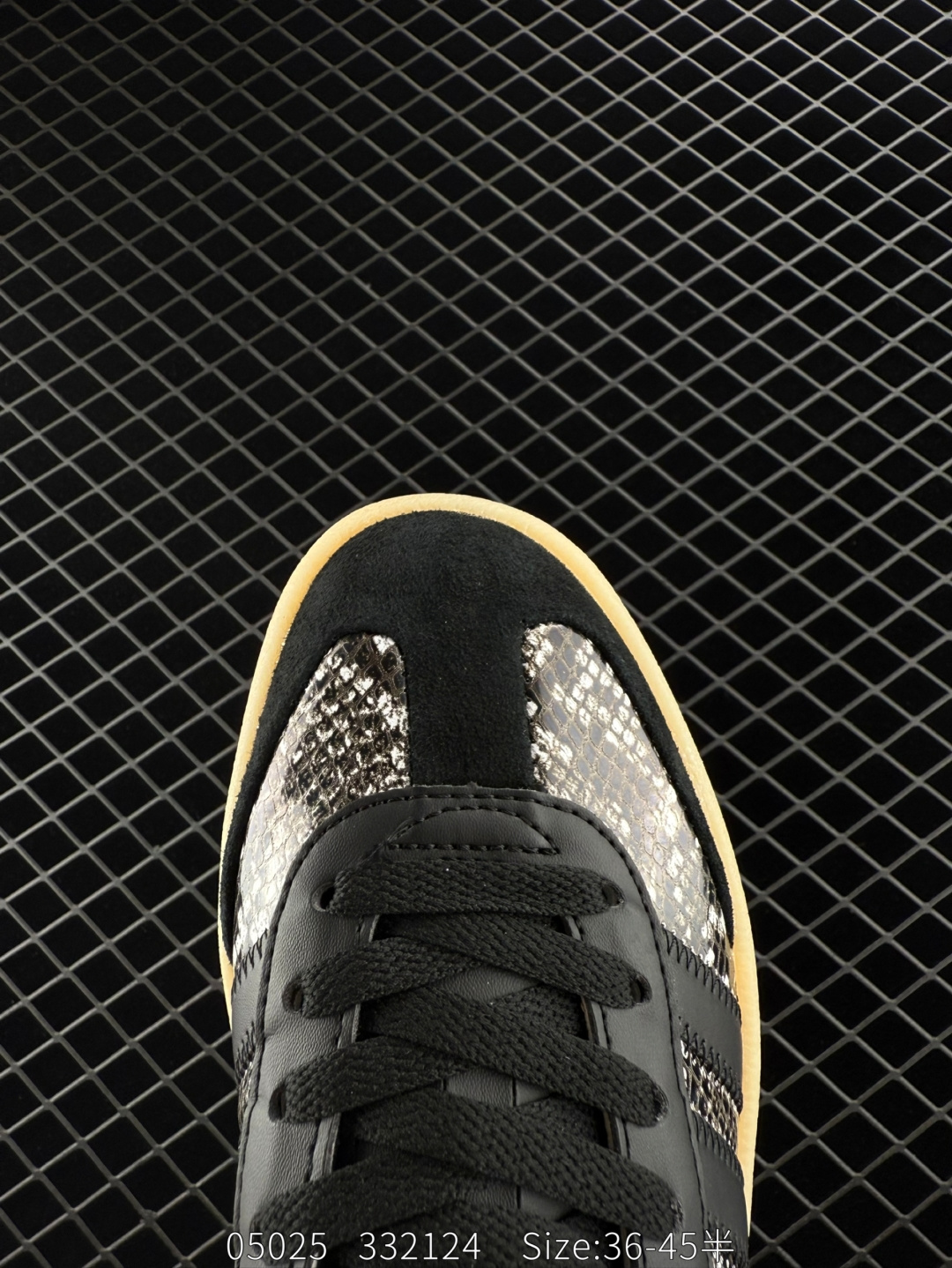 Adidas  PNS Superstar