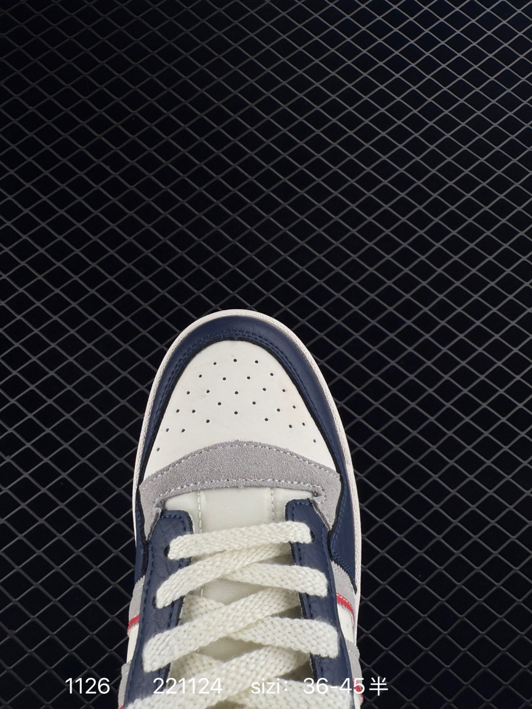 Adidas Forum LOW CL 84