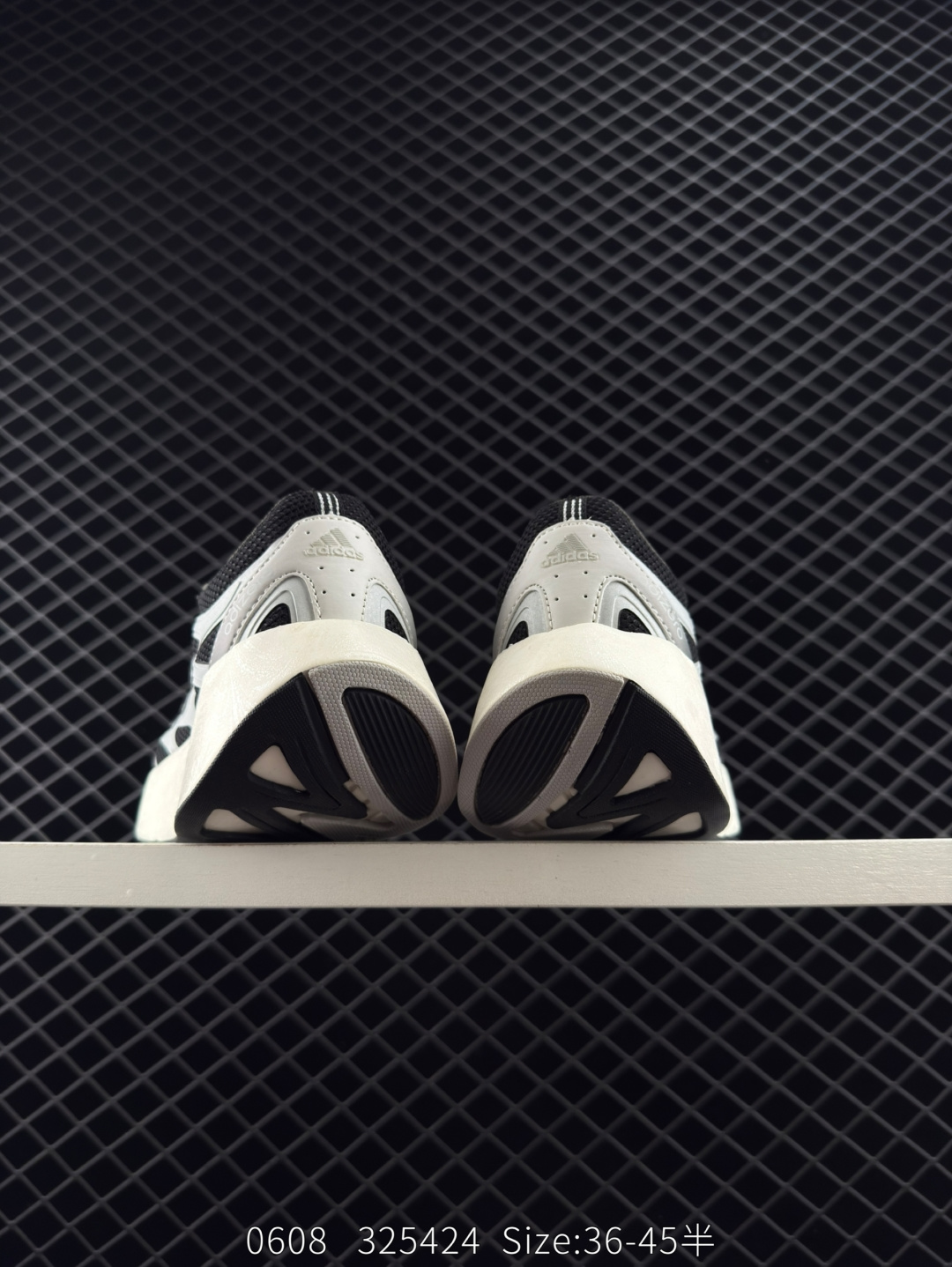 adidas  ADIZERO ARUKU