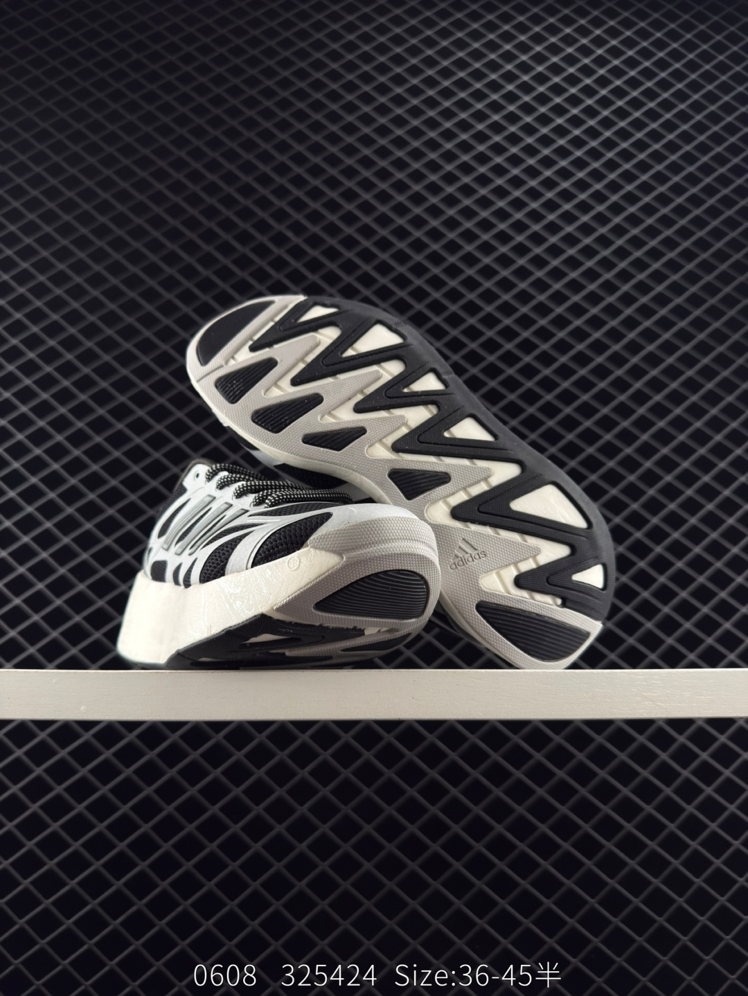 adidas  ADIZERO ARUKU