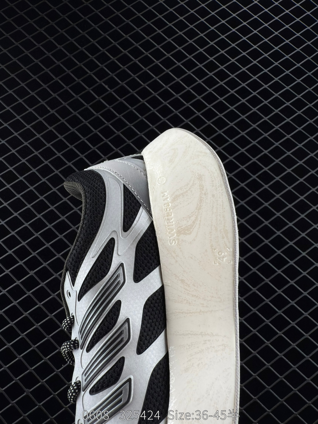 adidas  ADIZERO ARUKU