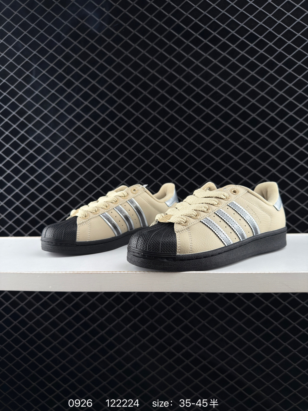 adidas  Originals Superstar”White/Black/Gold“