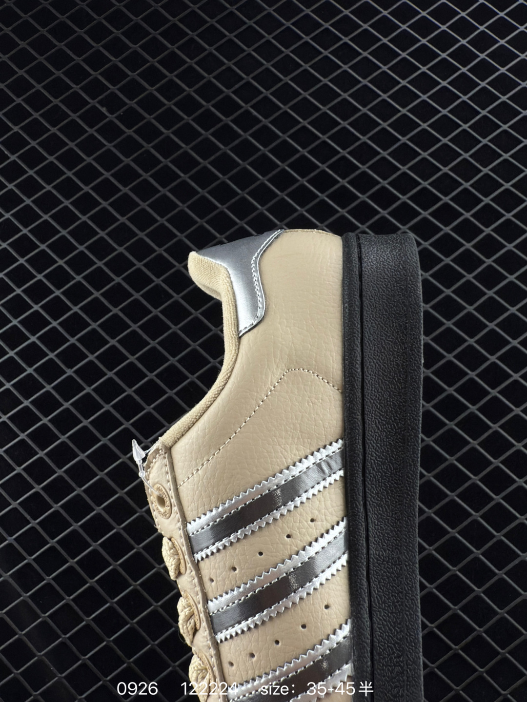adidas  Originals Superstar”White/Black/Gold“