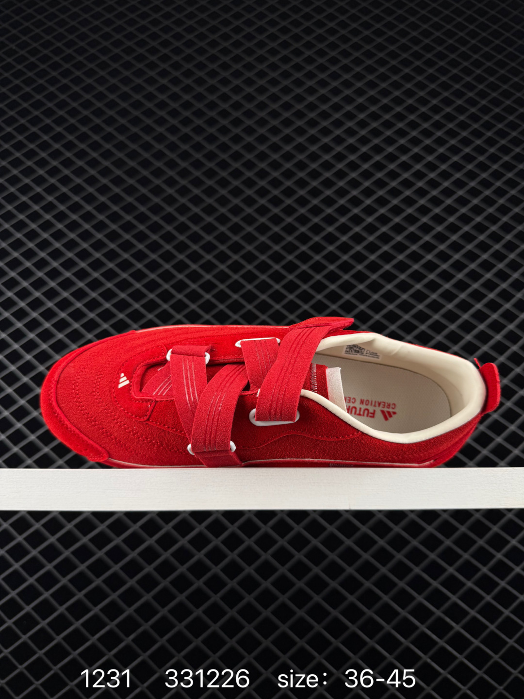 adidas URBAN REVERIE