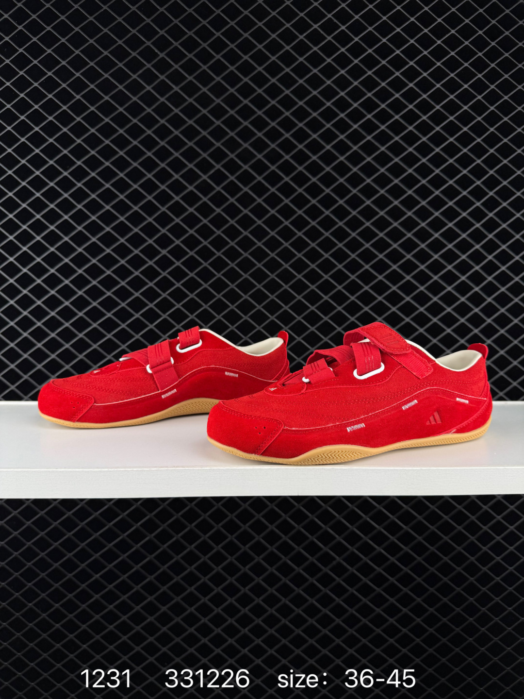 adidas URBAN REVERIE