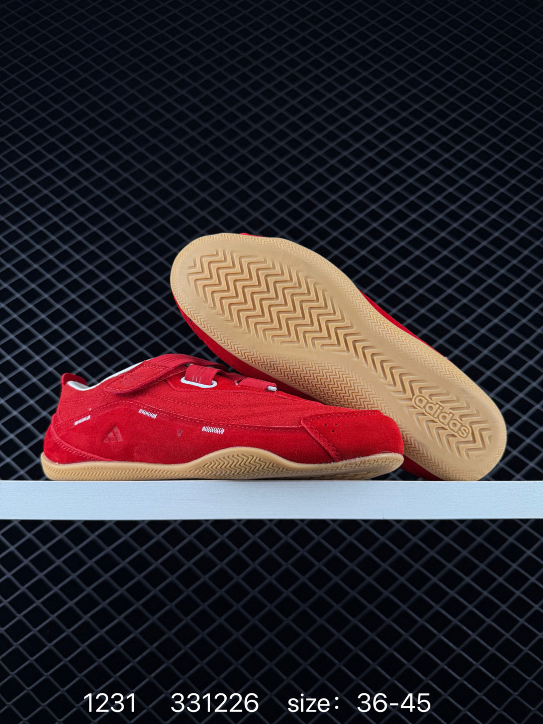 adidas URBAN REVERIE