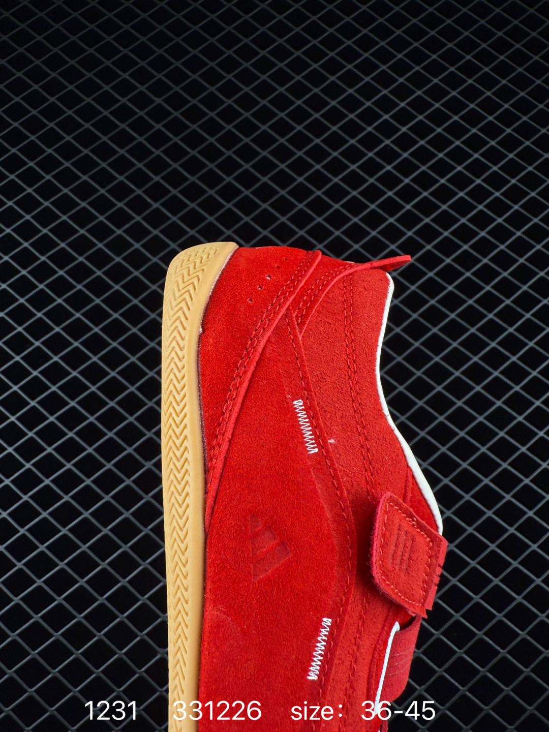 adidas URBAN REVERIE