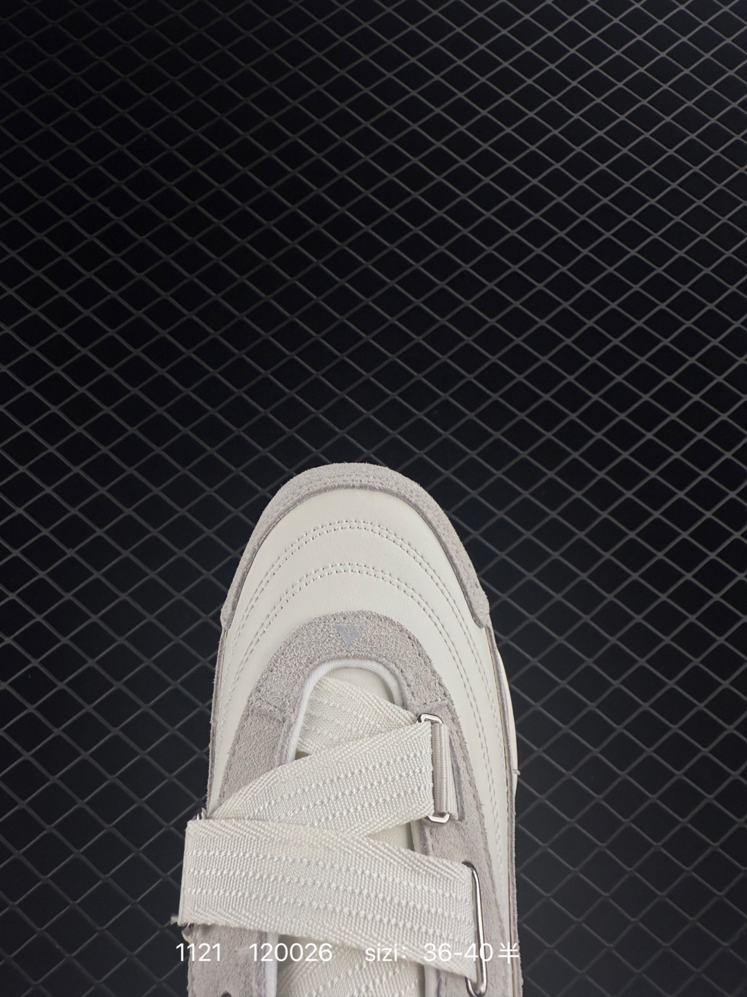 adidas URBAN REVERIE